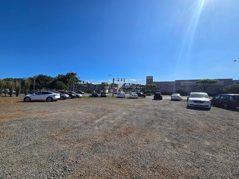 More Photos Of 59 Hookele St, Kahului Land For Lease