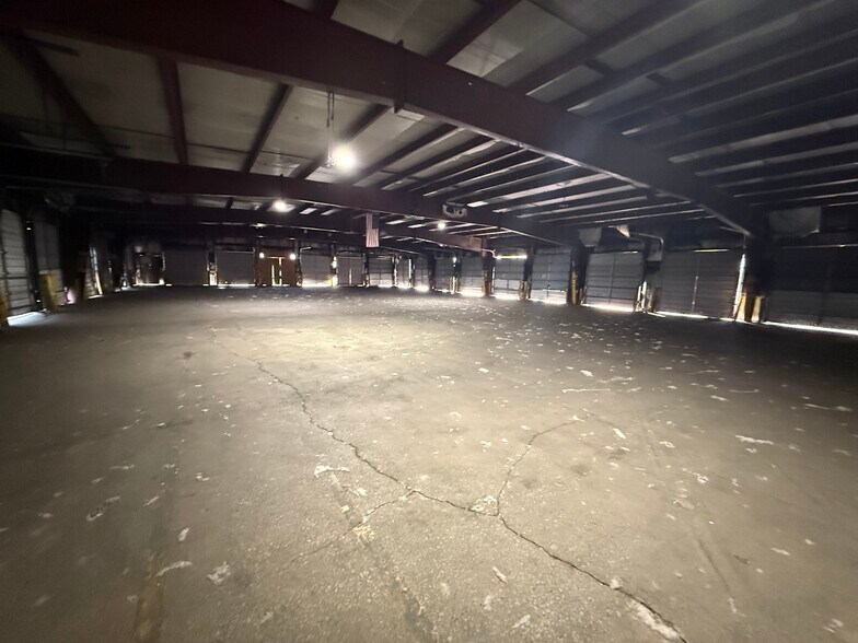 More Photos Of 11740 Dixie Hwy, Birch Run Truck Terminal For Lease