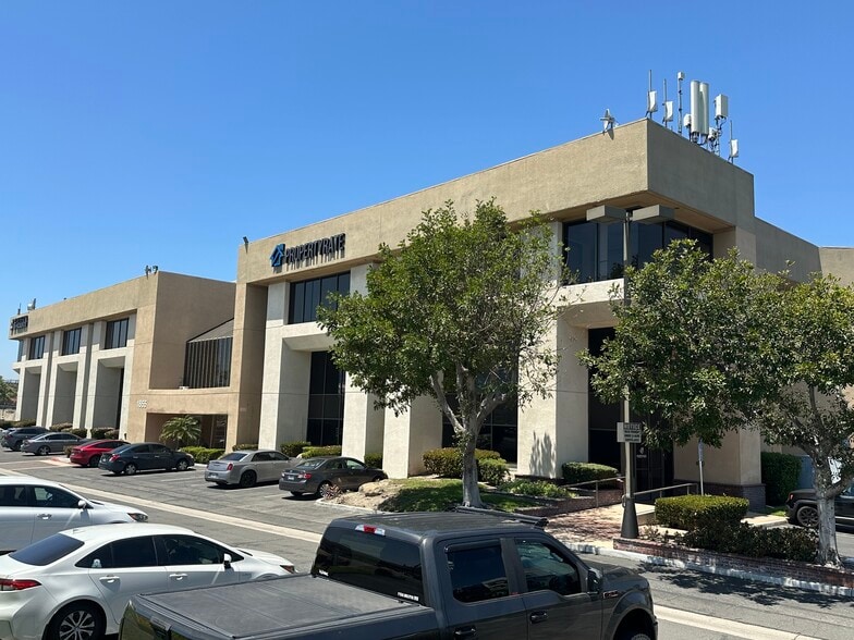 More Photos Of 1855 W Katella Ave, Orange Office Residential For Lease