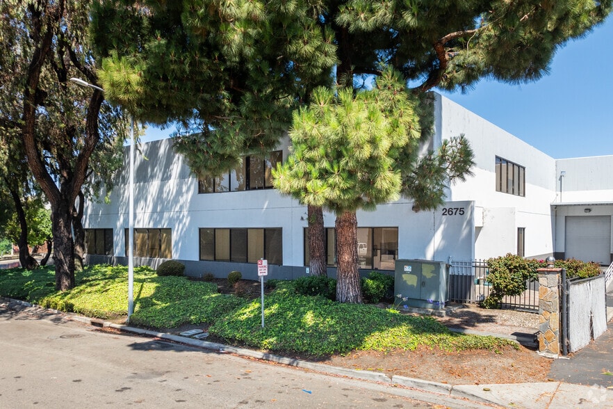 More Photos Of 2671-2675 McCone Ave, Hayward Warehouse For Sale