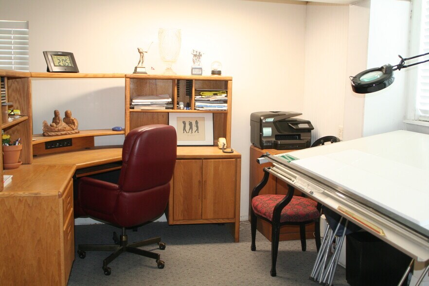 More Photos Of 10221 New Kings Rd, Jacksonville Office Residential For Sale