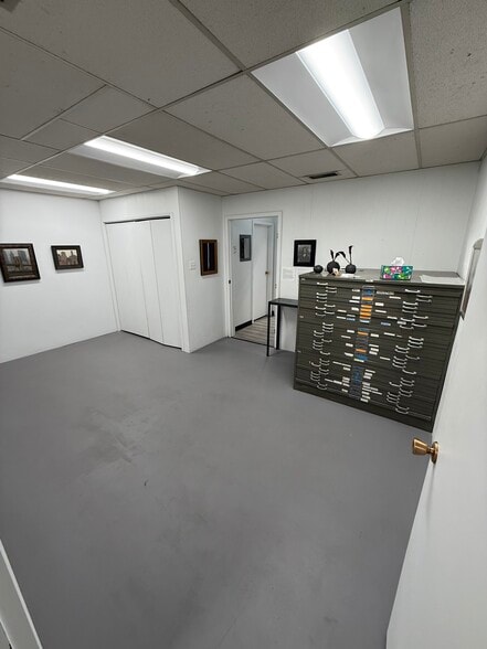 More Photos Of 2970 S West Temple, Salt Lake City Flex For Sale