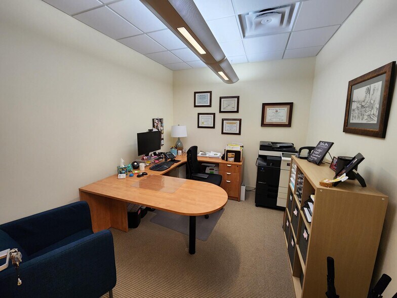 More Photos Of 1880 W Oak Pky, Marietta Office For Sale