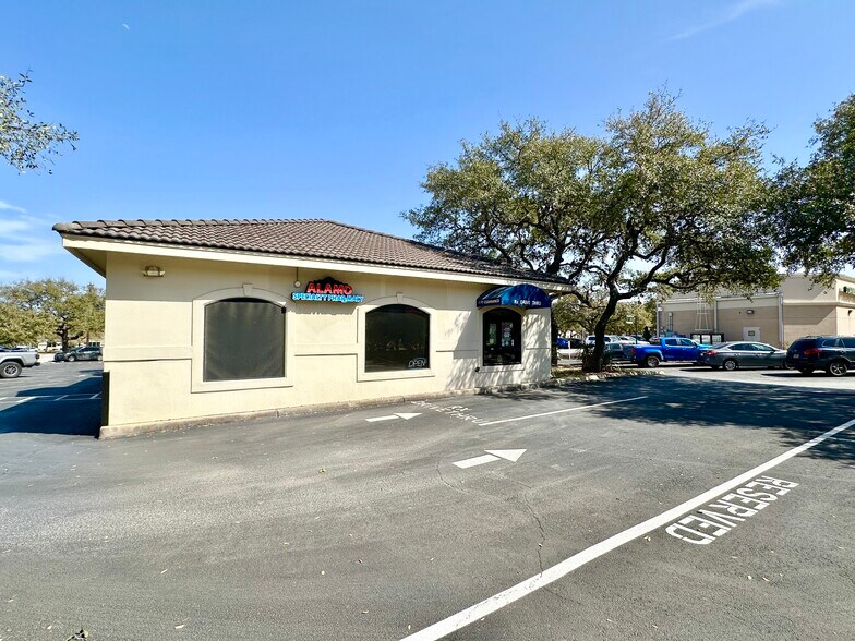 More Photos Of 104 Gallery Cir, San Antonio Medical For Lease