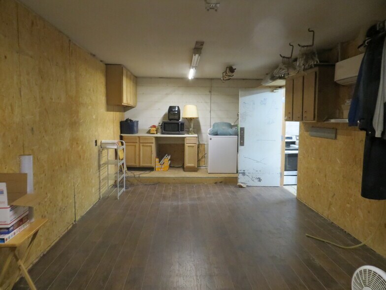 More Photos Of 3668 Calhoun Memorial Hwy, Greenville Warehouse For Sale