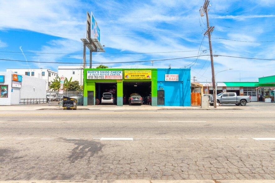 More Photos Of 11719 Victory Blvd, North Hollywood Storefront For Sale