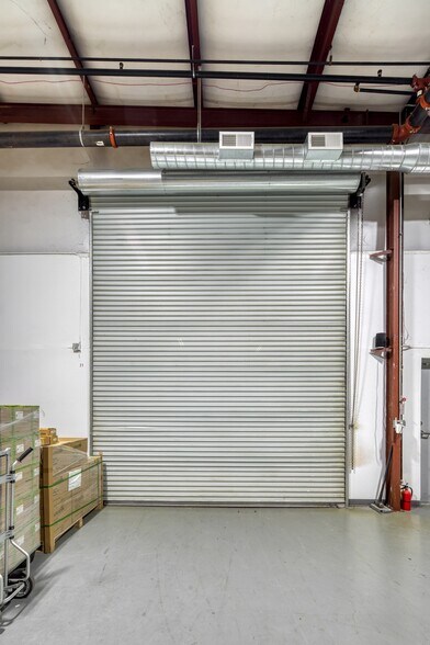 More Photos Of 3050 Matlock Dr, Kennesaw Light Manufacturing For Sale