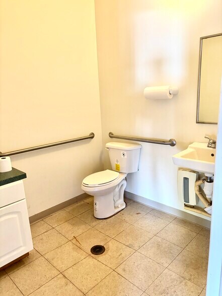 More Photos Of 4188 Westroads Dr, Riviera Beach Warehouse For Sale