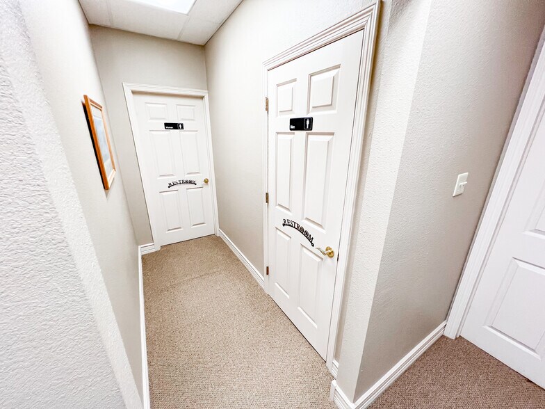 More Photos Of 4200 N Midland Dr, Midland Office For Lease