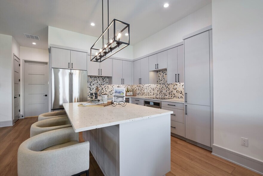 More Photos Of 1301 O Reilly Ct, Lakeway Specialty For Sale