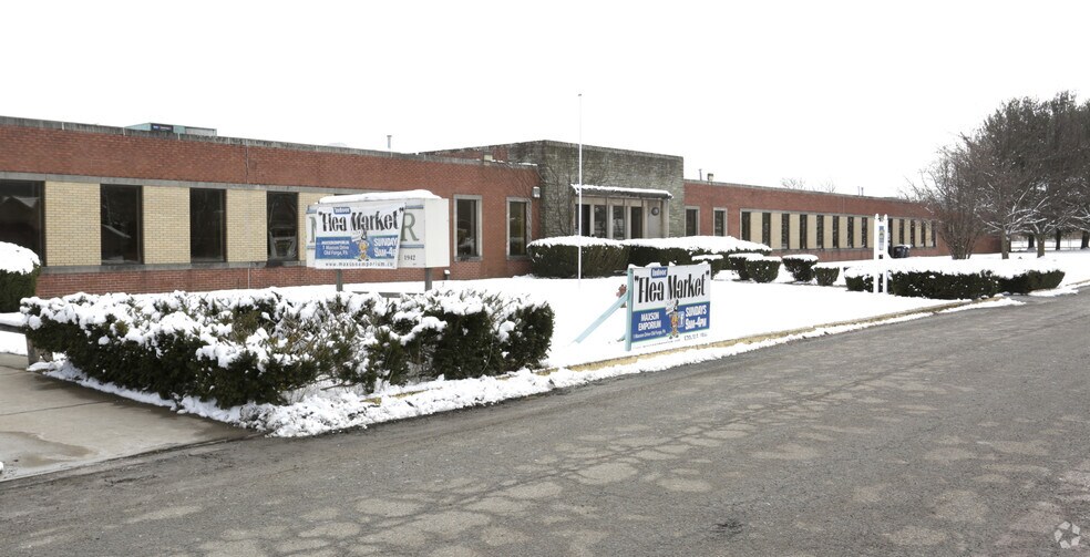 More Photos Of 1 Maxson Dr, Old Forge Warehouse For Lease