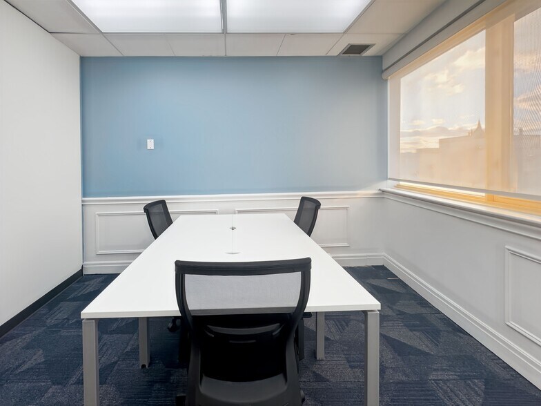 More Photos Of 39 Queen St, St Catharines Coworking Space