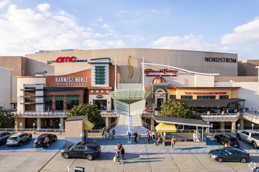 More Photos Of 2601 Preston Rd, Frisco Unknown For Lease