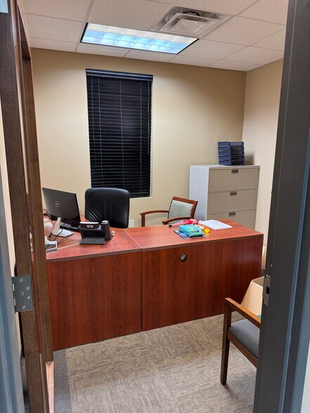 More Photos Of 1512 Alex Dr, Irondale Office For Lease