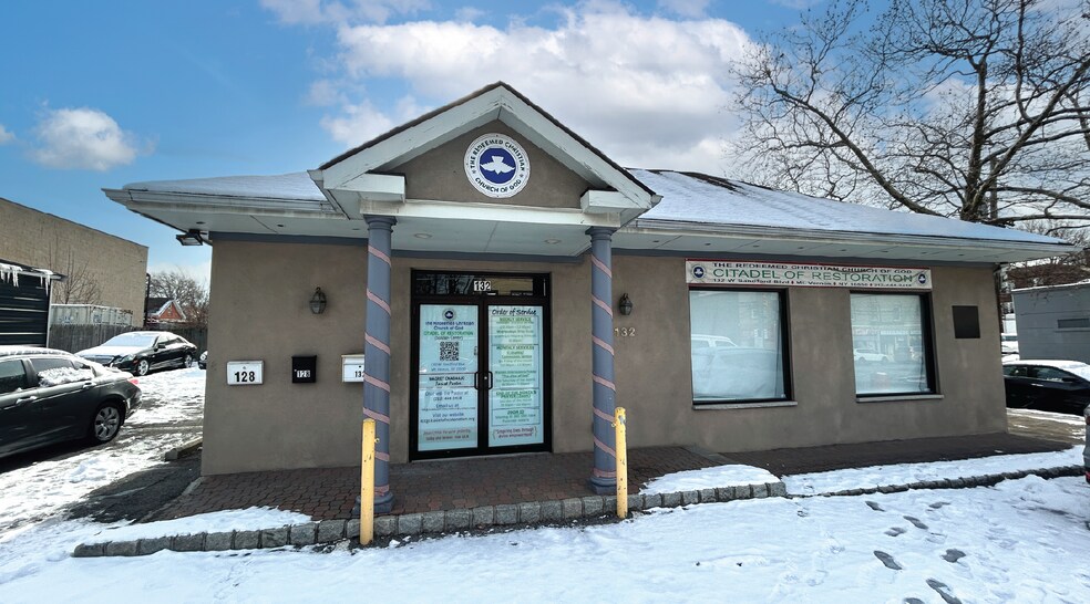 More Photos Of 132 W Sandford Blvd, Mount Vernon Freestanding For Sale