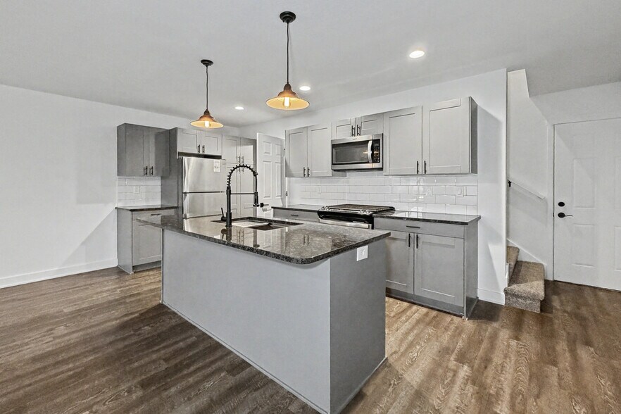 More Photos Of 2103 Willis Ave, Perry Multifamily For Sale