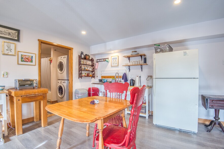 More Photos Of 206 Main St, Berlin Office For Sale