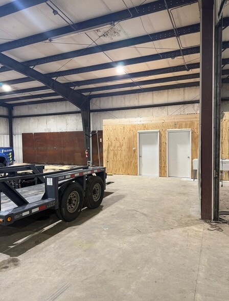 More Photos Of 8100 Seashore Hwy, Bridgeville Warehouse For Lease
