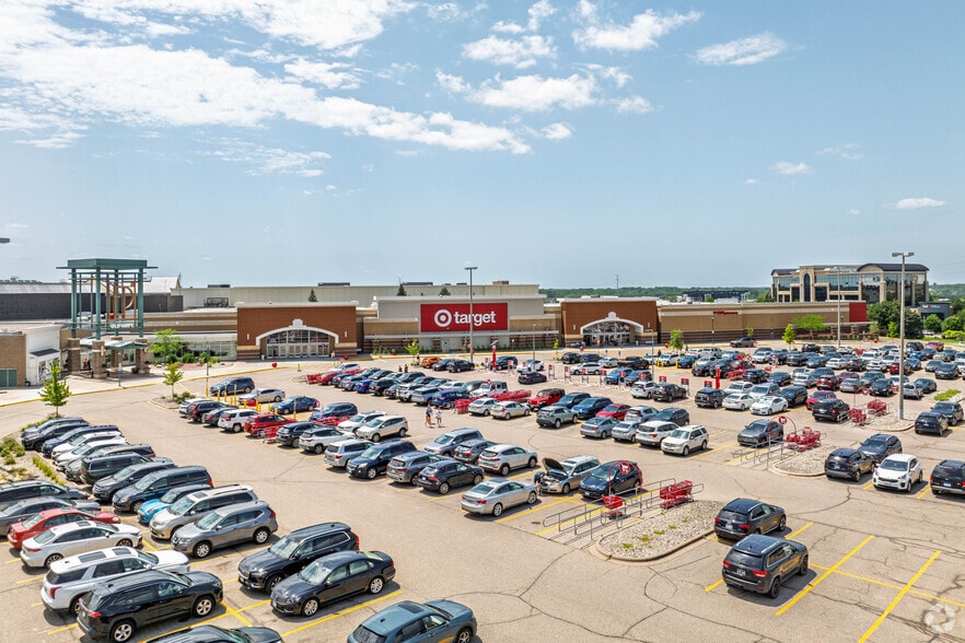 More Photos Of 8251 Flying Cloud Dr, Eden Prairie Unknown For Lease