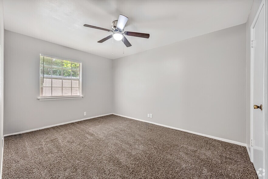 More Photos Of 3409 North St, Nacogdoches Apartments For Sale