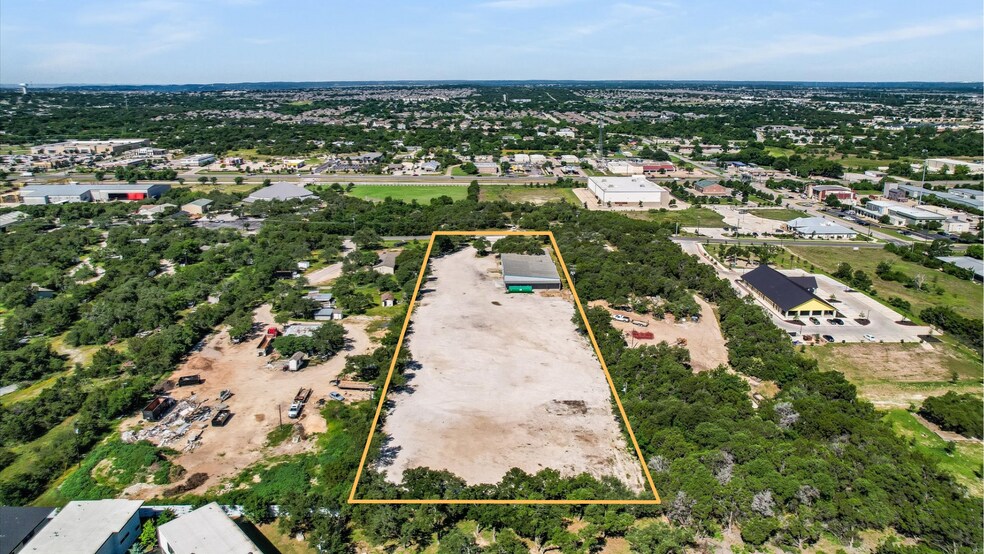 More Photos Of 904 Leander Dr, Leander Warehouse For Lease