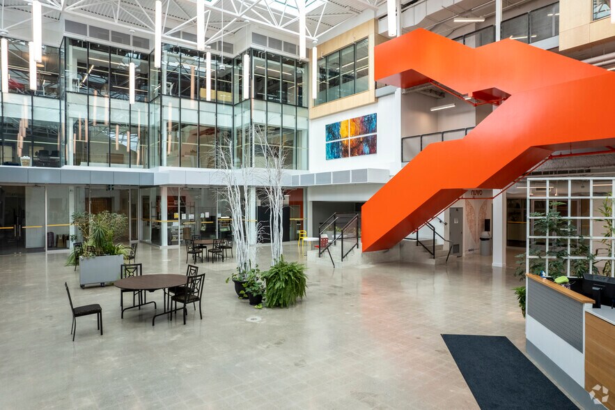 More Photos Of 1295 North Service Rd, Burlington Office For Lease