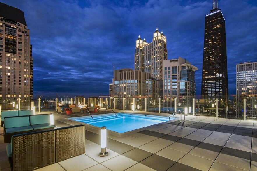 More Photos Of 845 N State St, Chicago Apartments For Lease