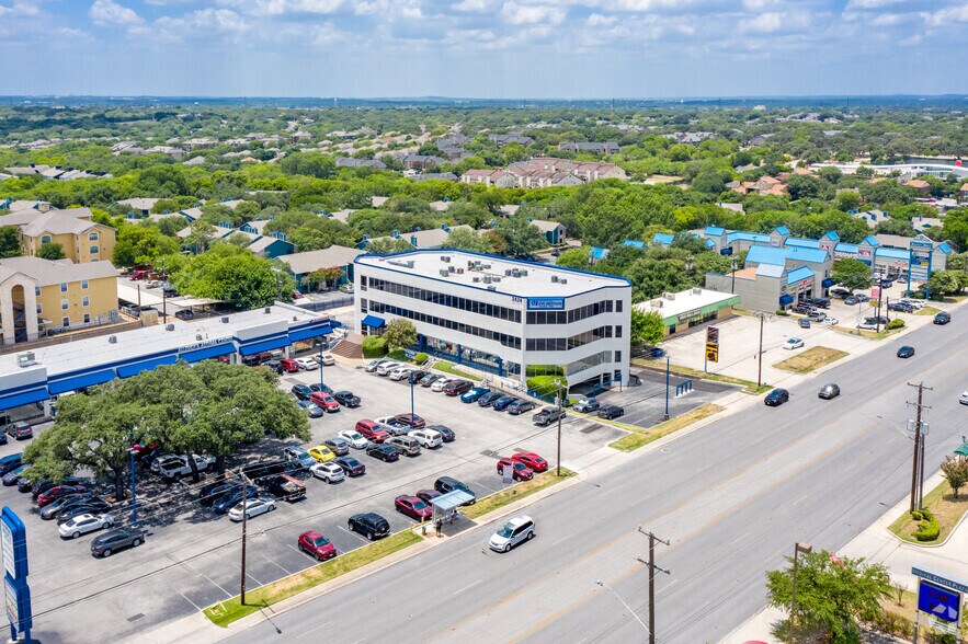 More Photos Of 2424 Babcock Rd, San Antonio Unknown For Lease
