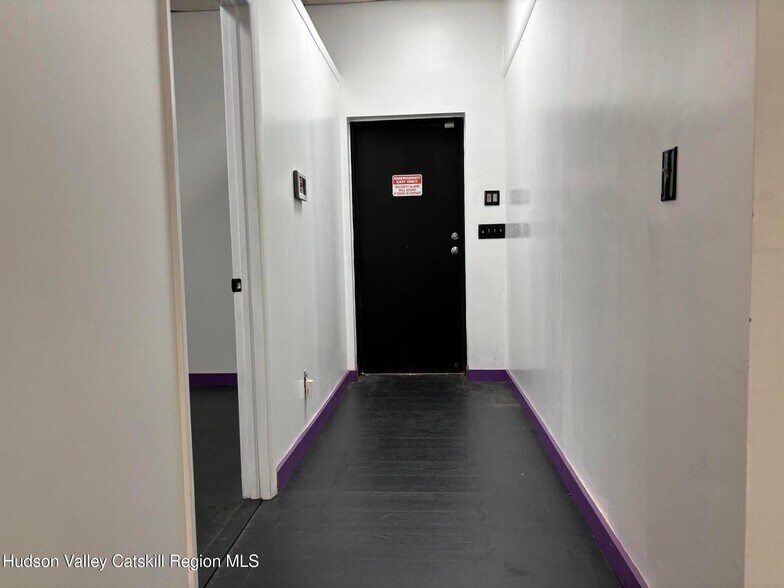 More Photos Of 1076-1090 Morton Blvd, Kingston Storefront Retail Office For Lease