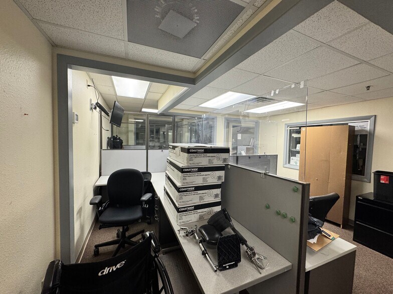 More Photos Of 1215 Dunn Ave, Jacksonville Medical For Lease