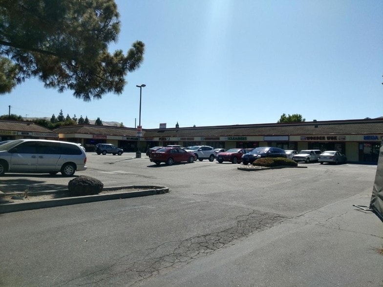 More Photos Of 2676-2694 Cropley Ave, San Jose Unknown For Lease