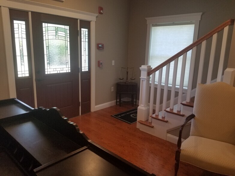 More Photos Of 80 Main St, Wilmington Office For Lease