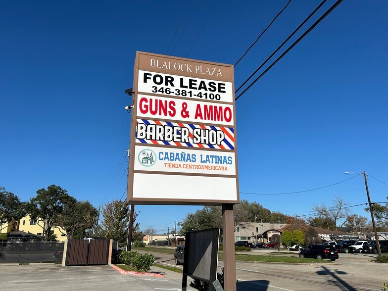 More Photos Of 2209 Blalock Rd, Houston Freestanding For Lease