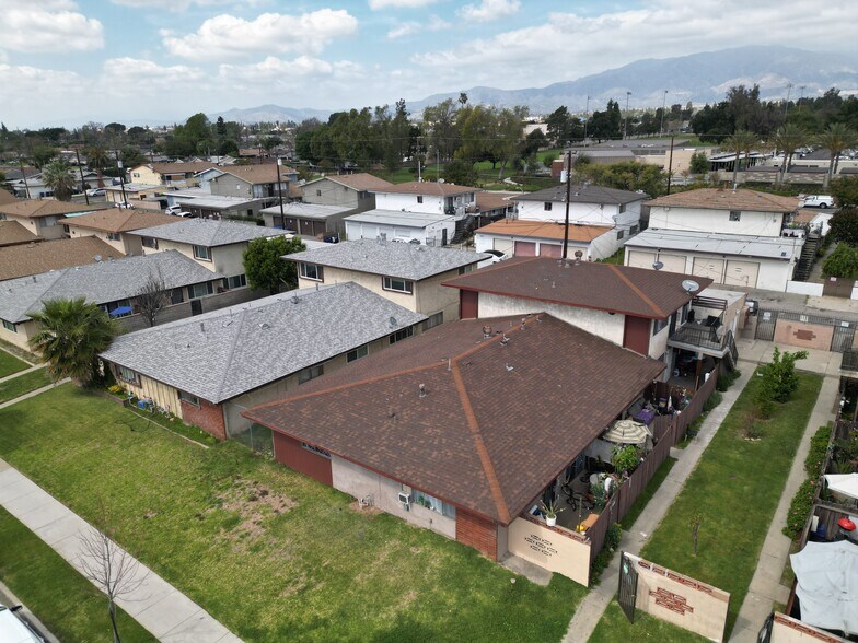 More Photos Of 1228 W Rosewood Ct, Ontario Multifamily For Sale
