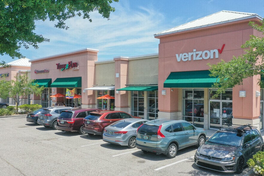 More Photos Of 17501 Preserve Walk Ln, Tampa General Retail For Lease