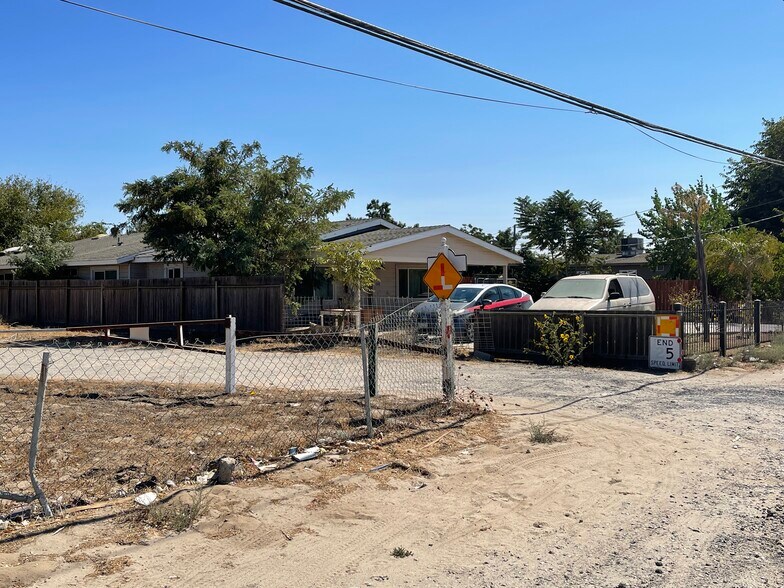 More Photos Of 580 S Airport Way, Manteca Land For Sale