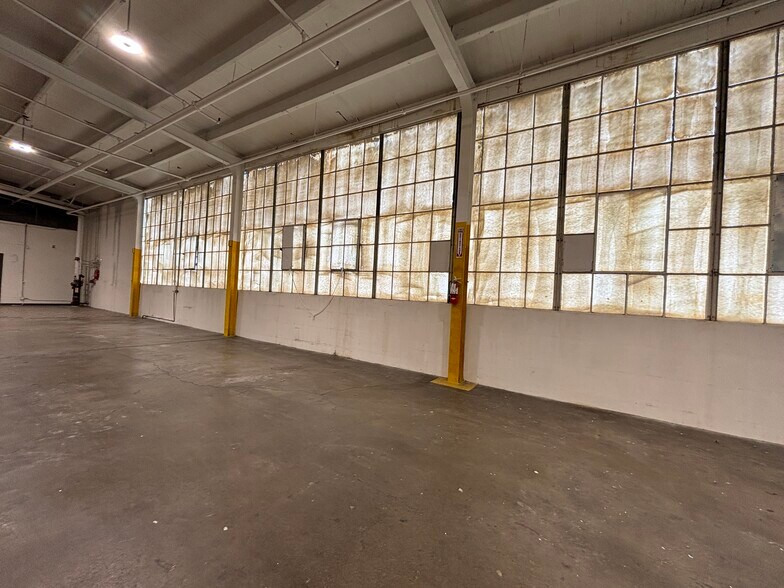 More Photos Of 3850 Santa Fe Ave, Vernon Manufacturing For Lease