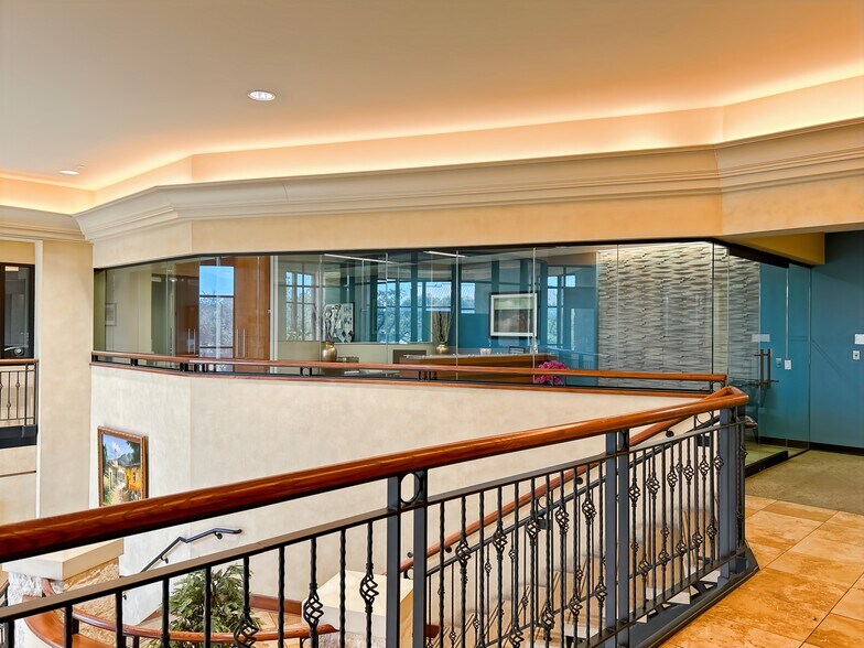 More Photos Of 18756 Stone Oak Pky, San Antonio Coworking Space