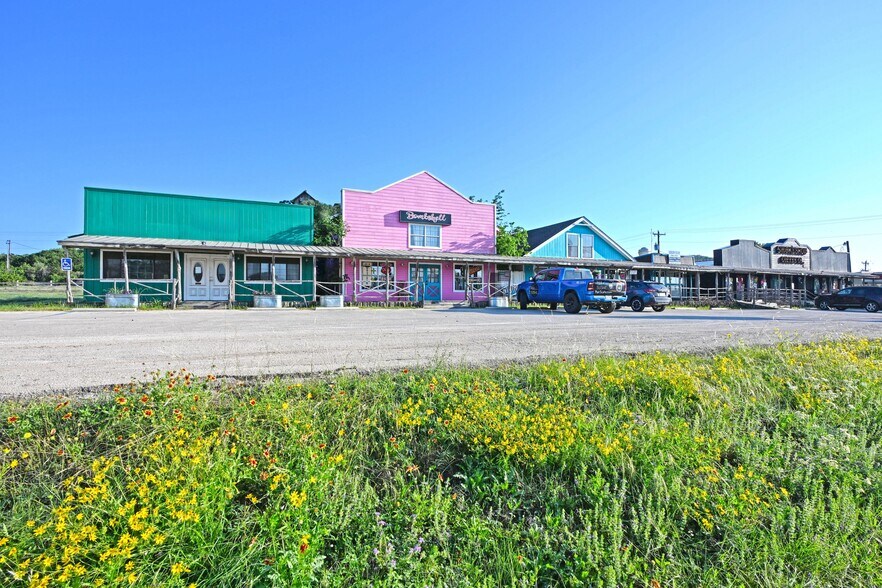 More Photos Of 1642 FM 2673, Canyon Lake Storefront Retail Office For Lease