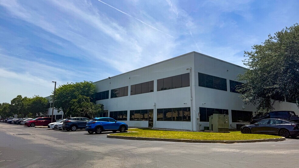 More Photos Of 7800 Southland Blvd, Orlando Office For Lease