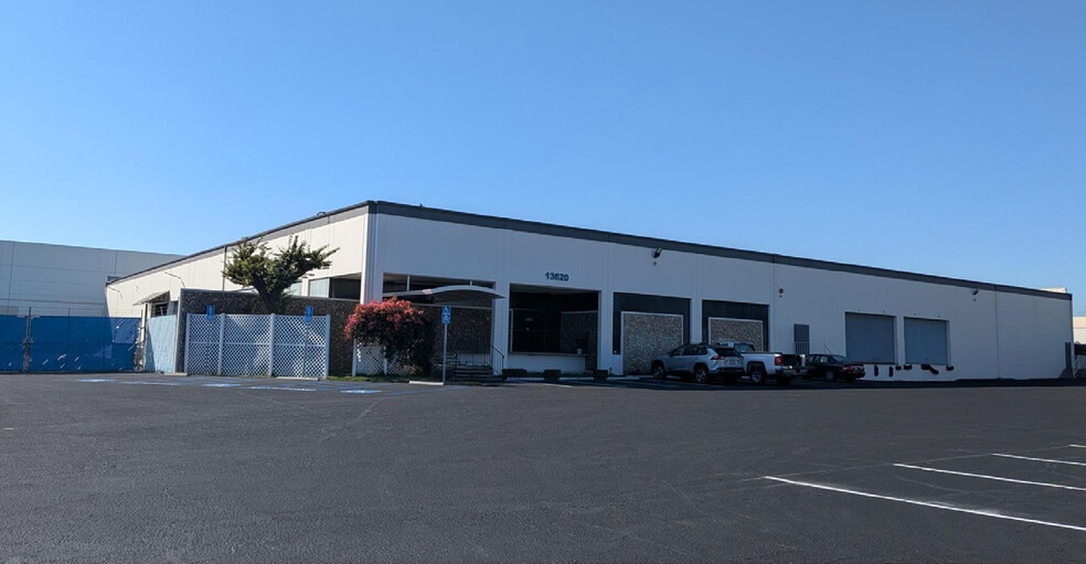 Primary Photo Of 13620 Excelsior Dr, Santa Fe Springs Warehouse For Lease