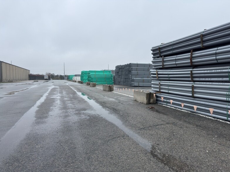 More Photos Of 6702 Enterprise Dr, Louisville Land For Lease