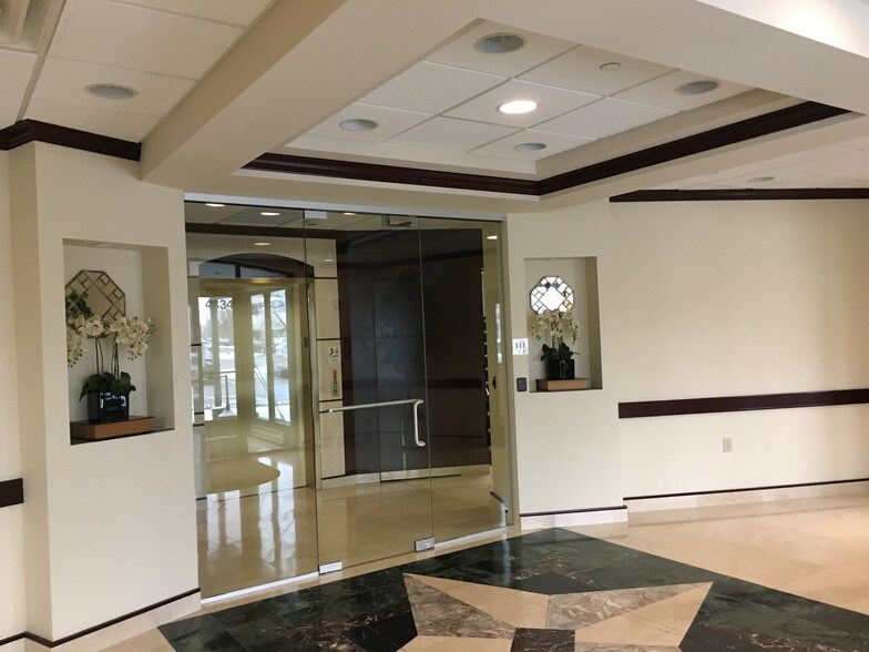 More Photos Of 4334 Glendale-Milford Rd, Cincinnati Loft Creative Space For Sale