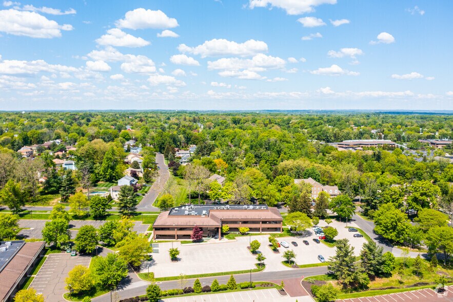 More Photos Of 300 Welsh Rd, Horsham Township Medical For Lease