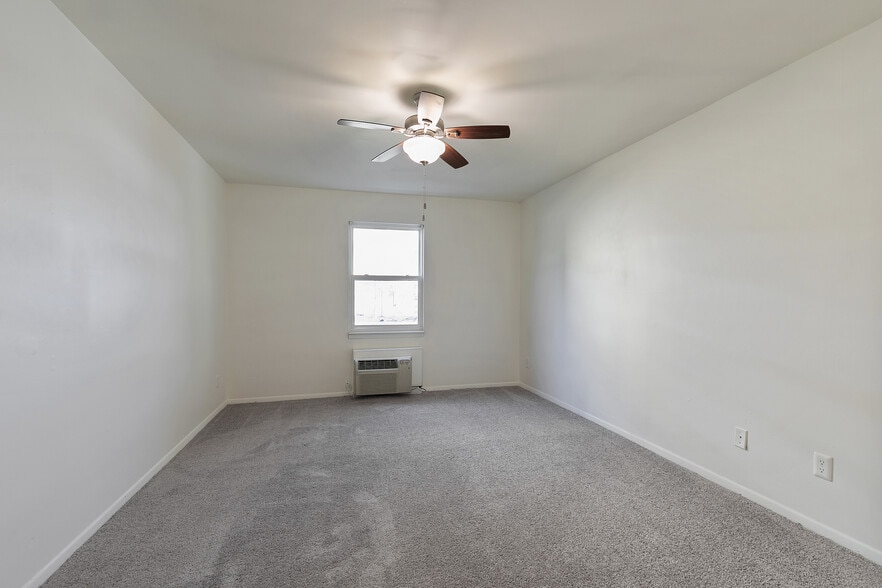 More Photos Of 3900 Forest Hill Ave, Richmond Apartments For Sale