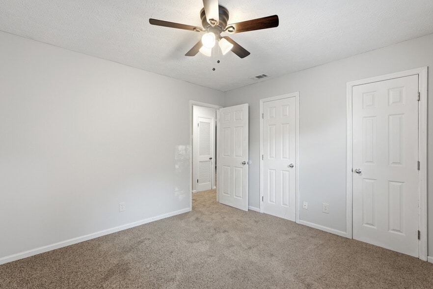 More Photos Of 97 Ivey St, Richmond Hill Apartments For Sale