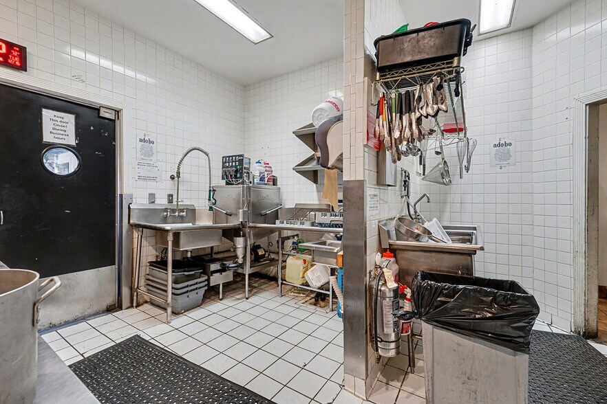 More Photos Of 3109 Federal Blvd, Denver Restaurant For Lease