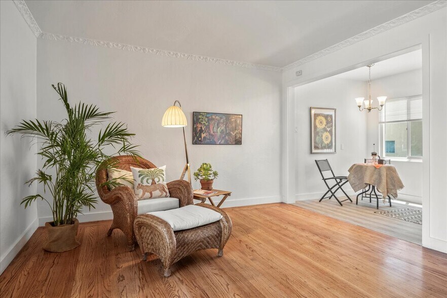 More Photos Of 2231 E 28th St, Oakland Apartments For Sale