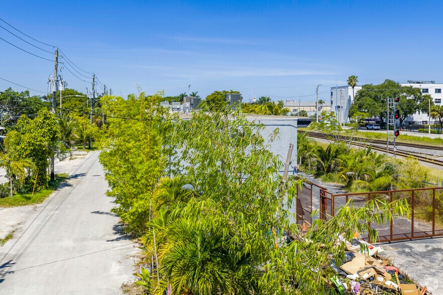 More Photos Of 7251 NE 2nd Ave, Miami Loft Creative Space For Lease