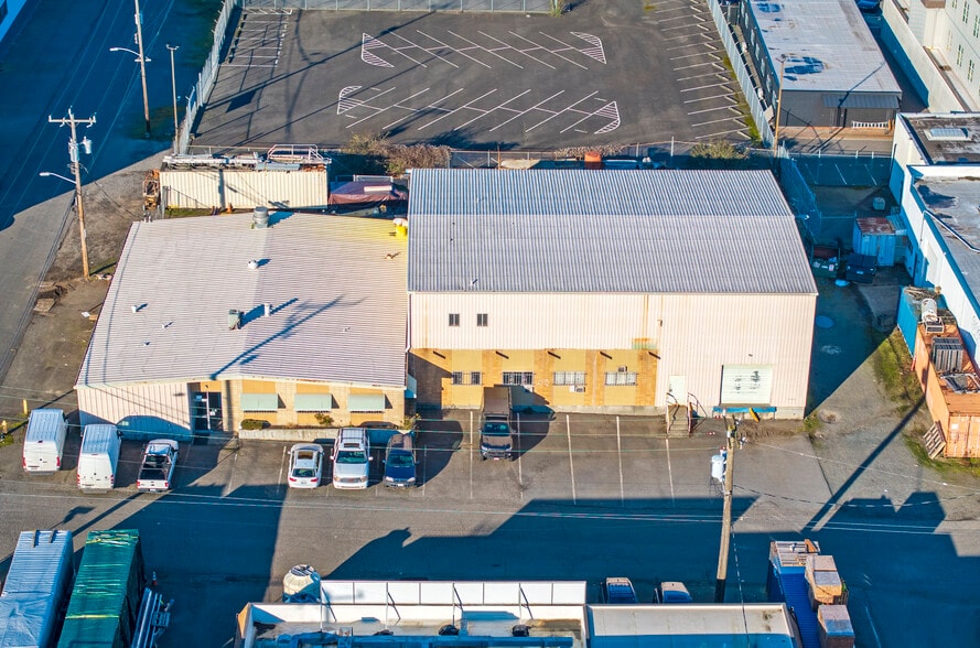 More Photos Of 4400 24th Ave W, Seattle Manufacturing For Sale